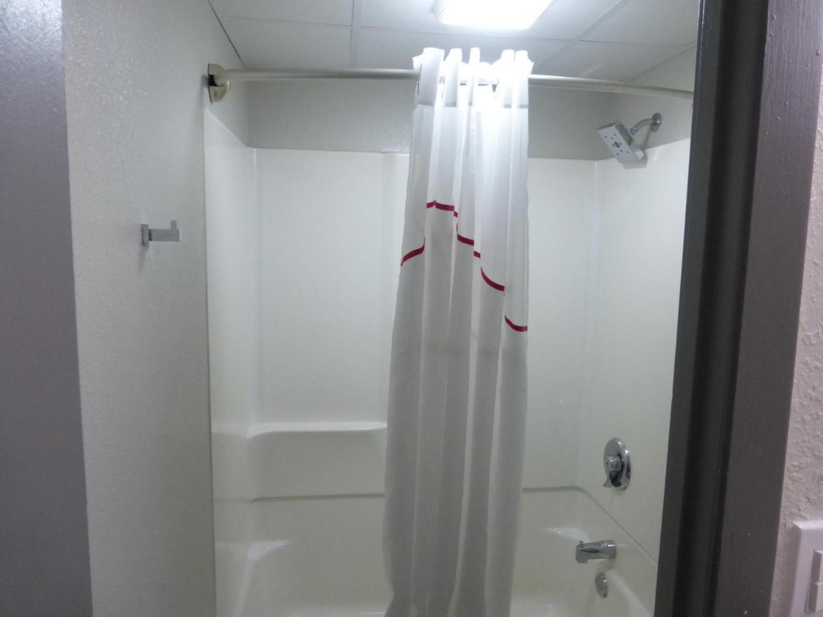 Red Roof Inn Bourbonnais Exterior photo